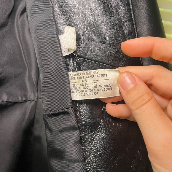 Vintage leather jacket with tie - Picture 4 of 8